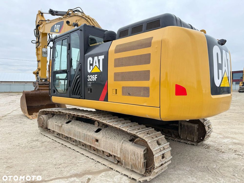 Caterpillar 326 FLN - 7