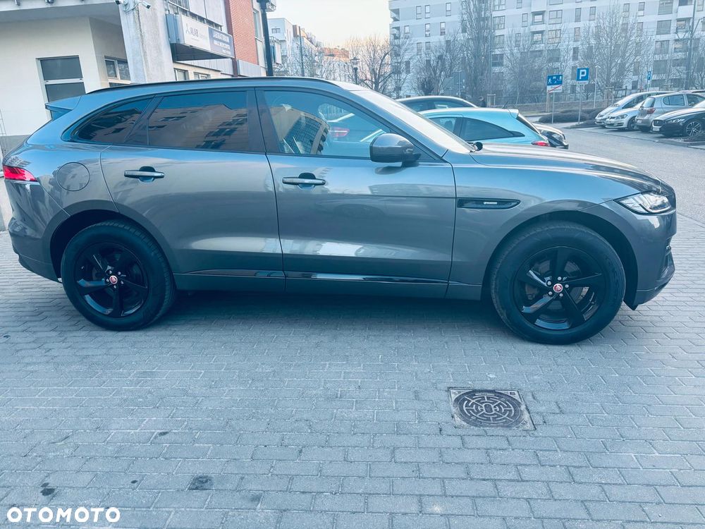 Jaguar F-Pace - 4