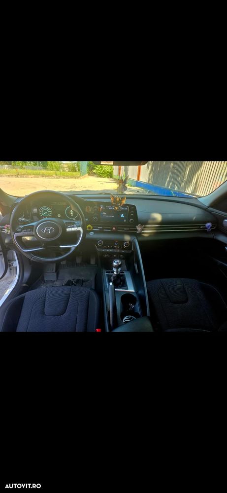 Hyundai Elantra 1.6 l 123 CP 6MT Exclusive - 13
