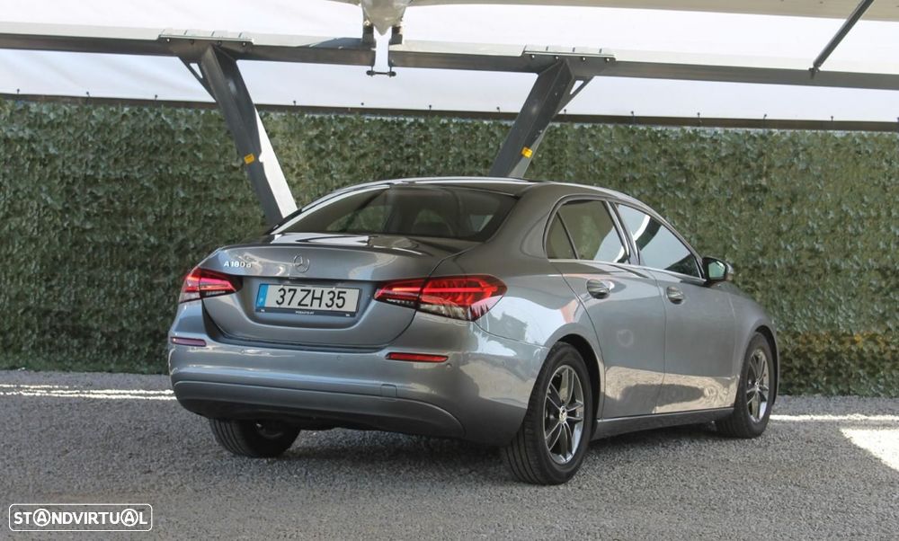 Mercedes-Benz A 180 Limousine d Style Aut. - 3