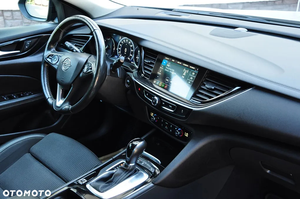 Opel Insignia CT 2.0 CDTI Exclusive S&S - 30