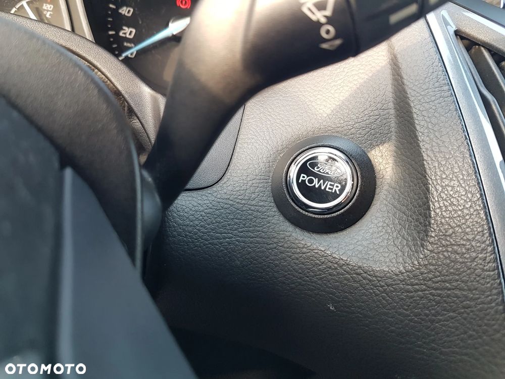 Ford Focus 1.6 EcoBoost Titanium - 24