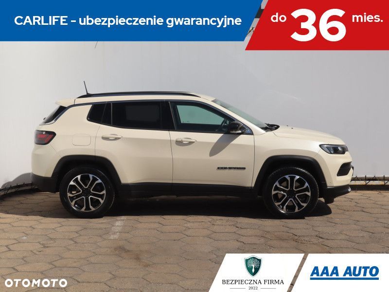 Jeep Compass - 8