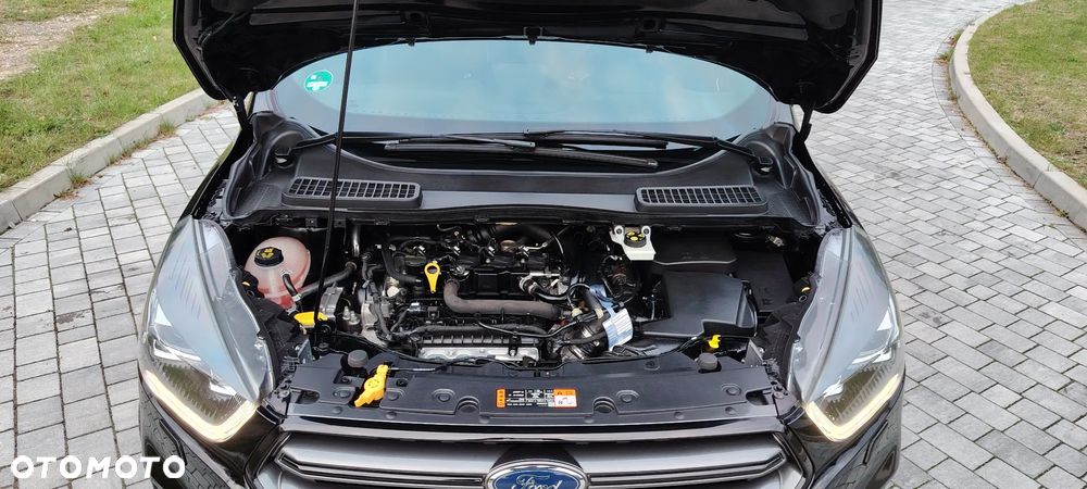 Ford Kuga 1.5 EcoBoost 2x4 ST-Line - 18