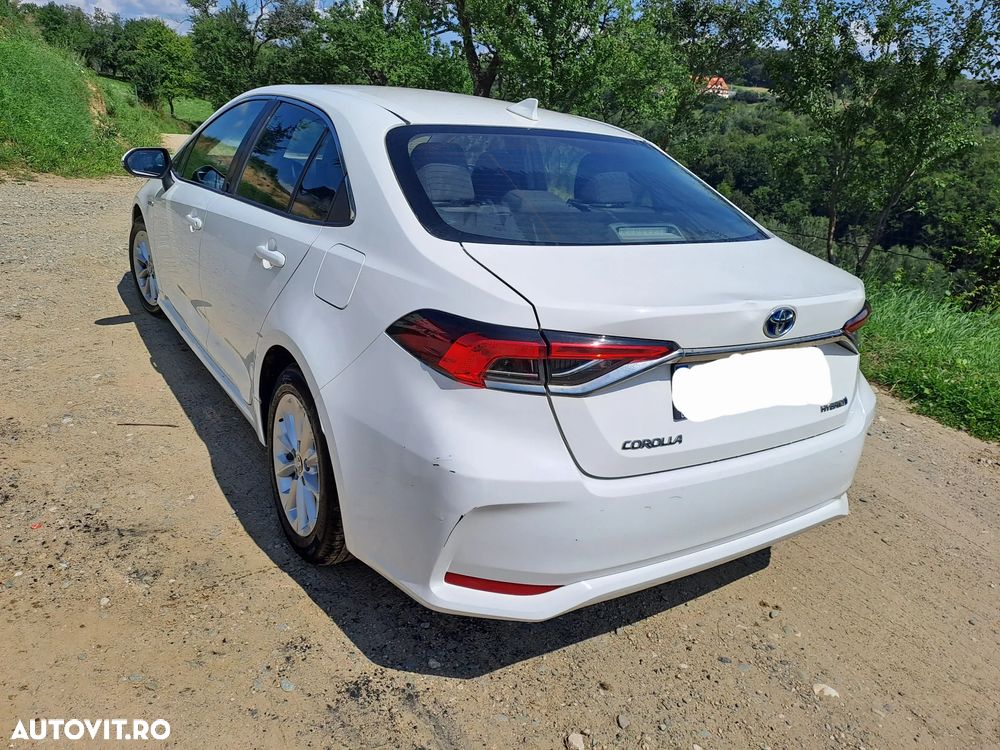 Toyota Corolla Sedan 1.8 HSD Business Plus - 4