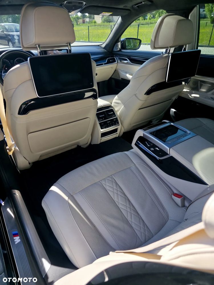 BMW Seria 7 750Ld xDrive - 22