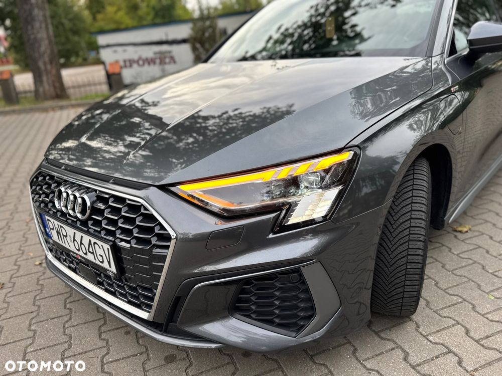 Audi A3 Sportback 1.4 TFSI e-tron S line Sportpaket - 13