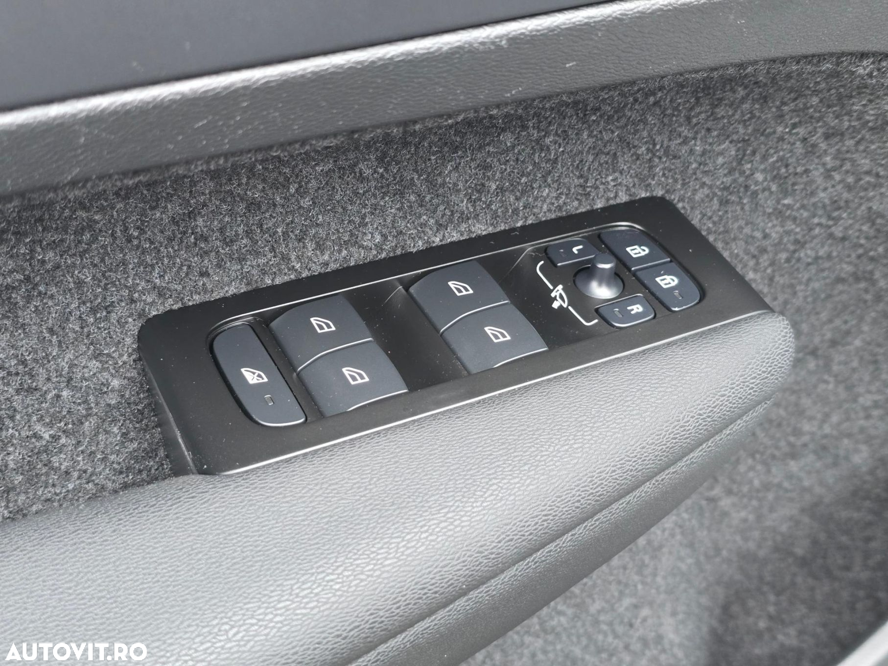 Volvo XC 40 - 7