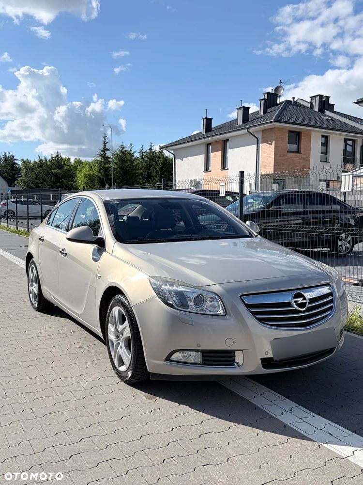 Opel Insignia 1.8 - 1