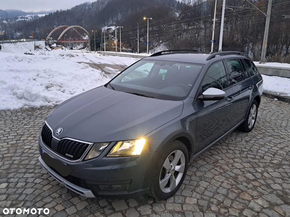 Skoda Octavia 2.0 TDI 4x4 DSG Scout - 4