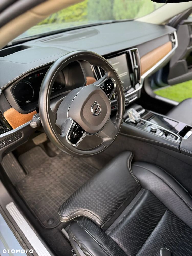 Volvo S90 - 10