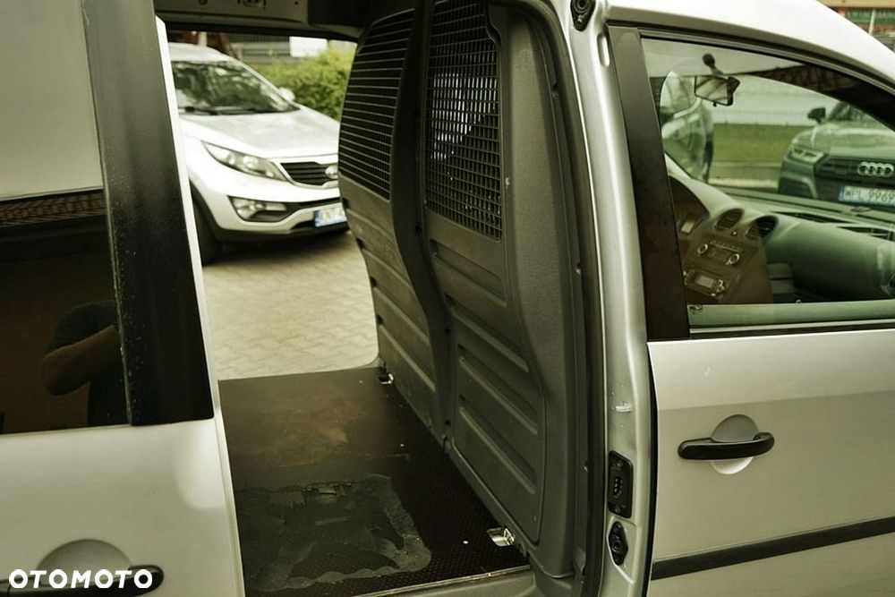 Volkswagen Caddy - 25