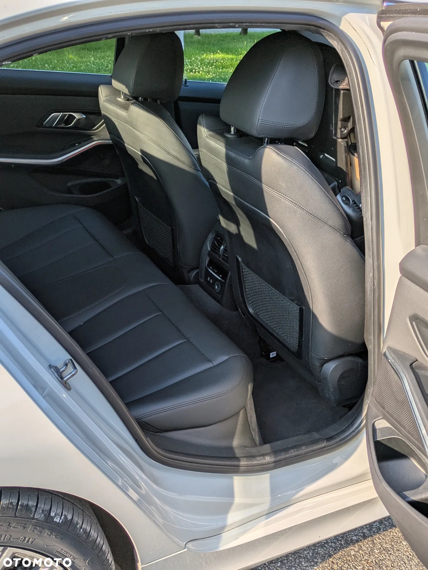 BMW Seria 3 330i Sport Line - 14