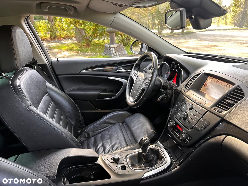 Opel Insignia - 15