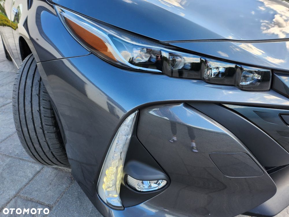 Toyota Prius 1.8 Hybrid Executive - 11