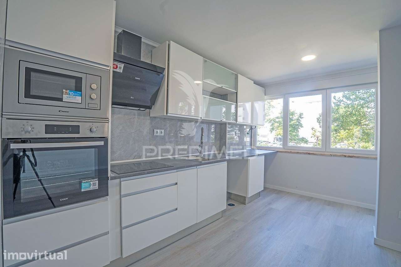 Apartamento T2 Totalmente Remodelado em Oeiras - Grande imagem: 3/25