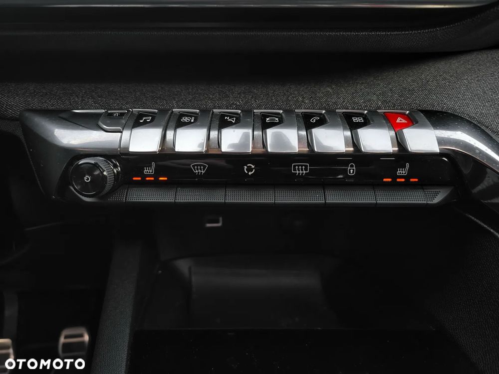 Peugeot 3008 2.0 BlueHDi Allure - 20