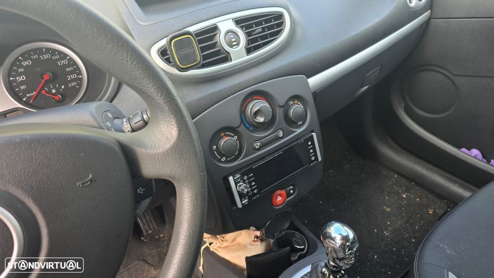 Renault Clio 1.2 TCE GT J15 - 4