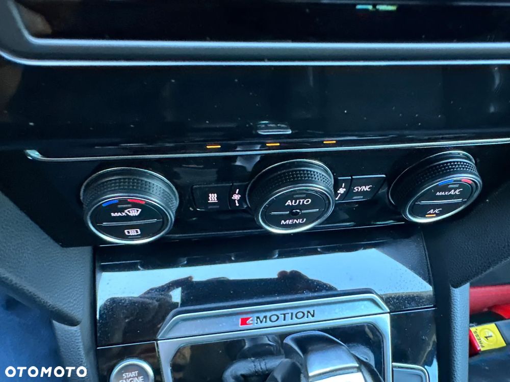 Volkswagen Passat 2.0 TDI BMT 4Mot Highline DSG - 20