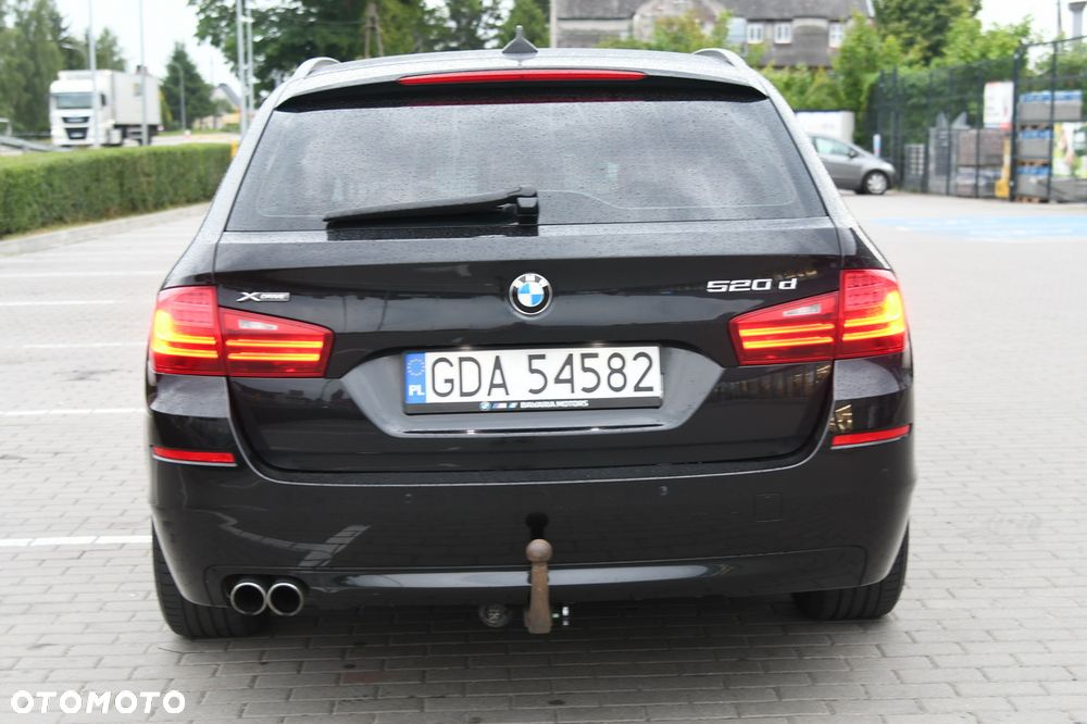 BMW Seria 5 520d xDrive Luxury Line - 24