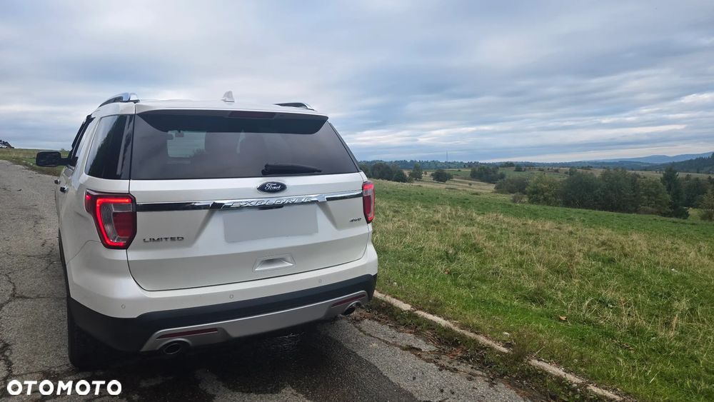 Ford Explorer - 3