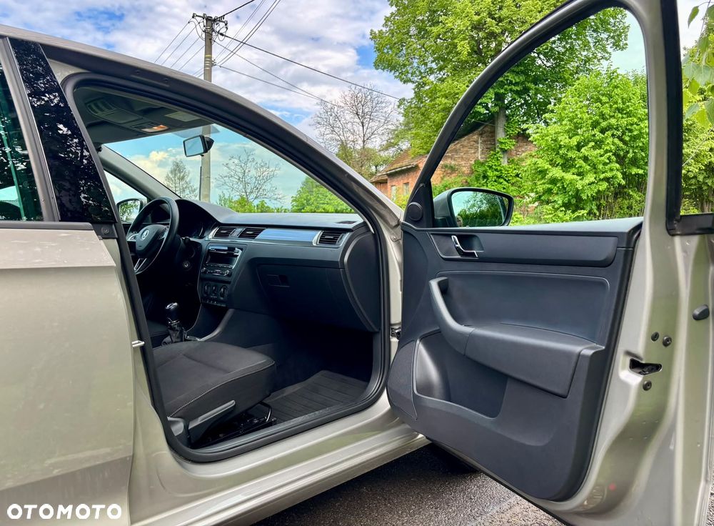 Skoda RAPID 1.2 TSI Ambition - 32
