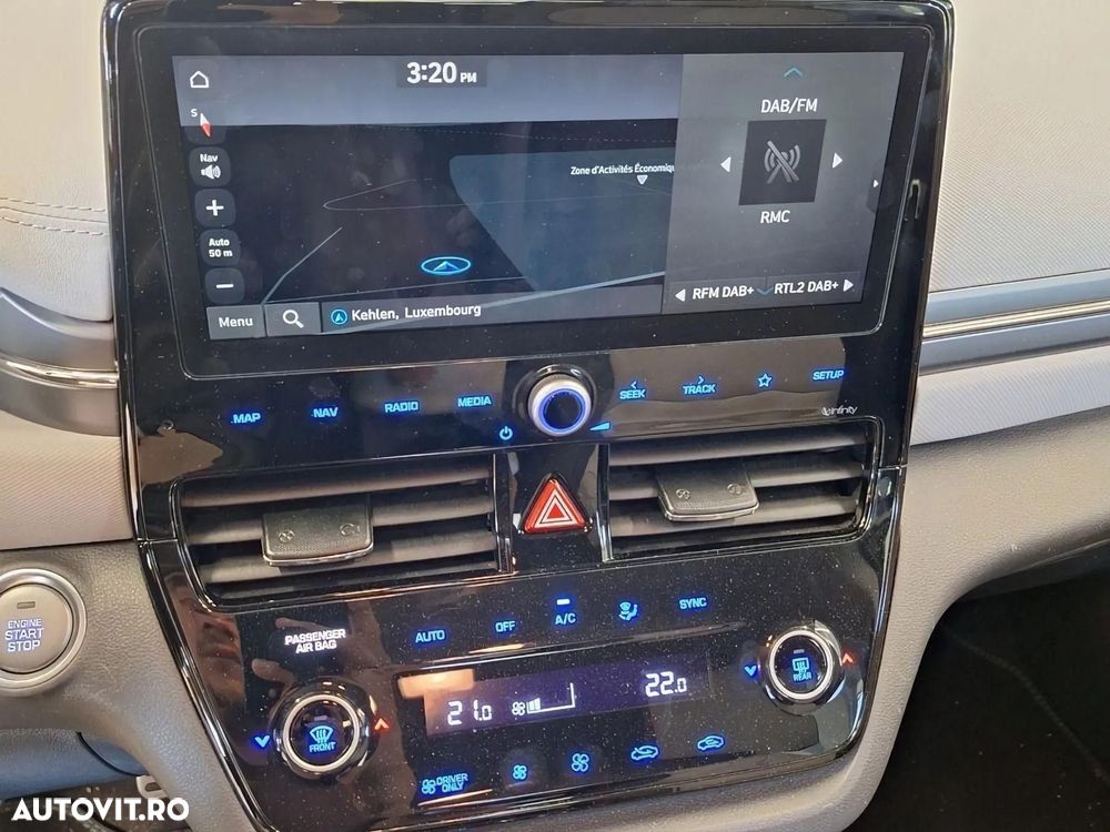 Hyundai IONIQ - 8