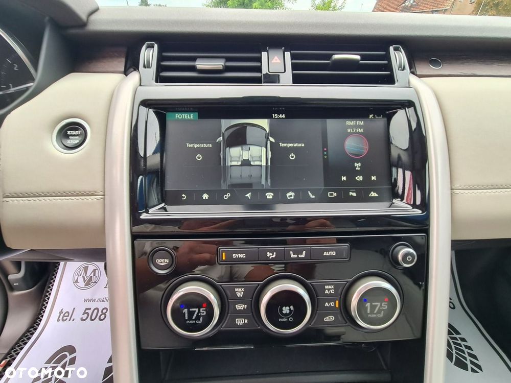 Land Rover Discovery 3.0 TD6 HSE Luxury - 17