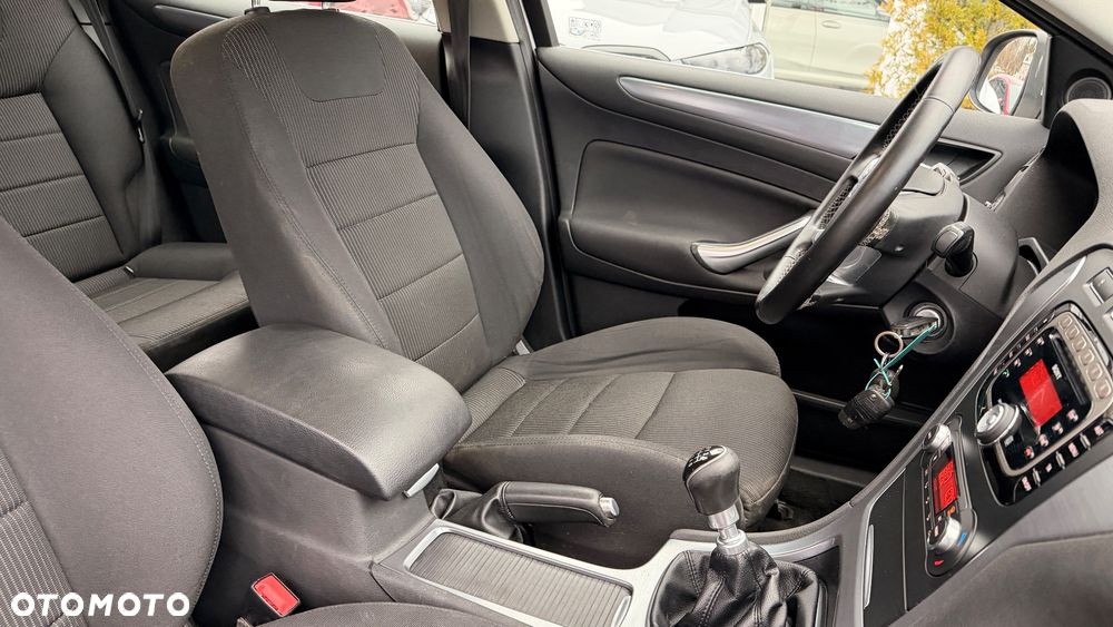 Ford Mondeo 2.0 TDCi Titanium - 18