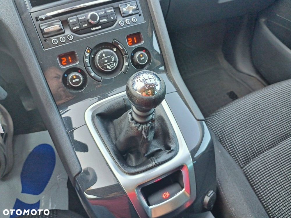Peugeot 5008 1.6 BlueHDi Active 7os - 23