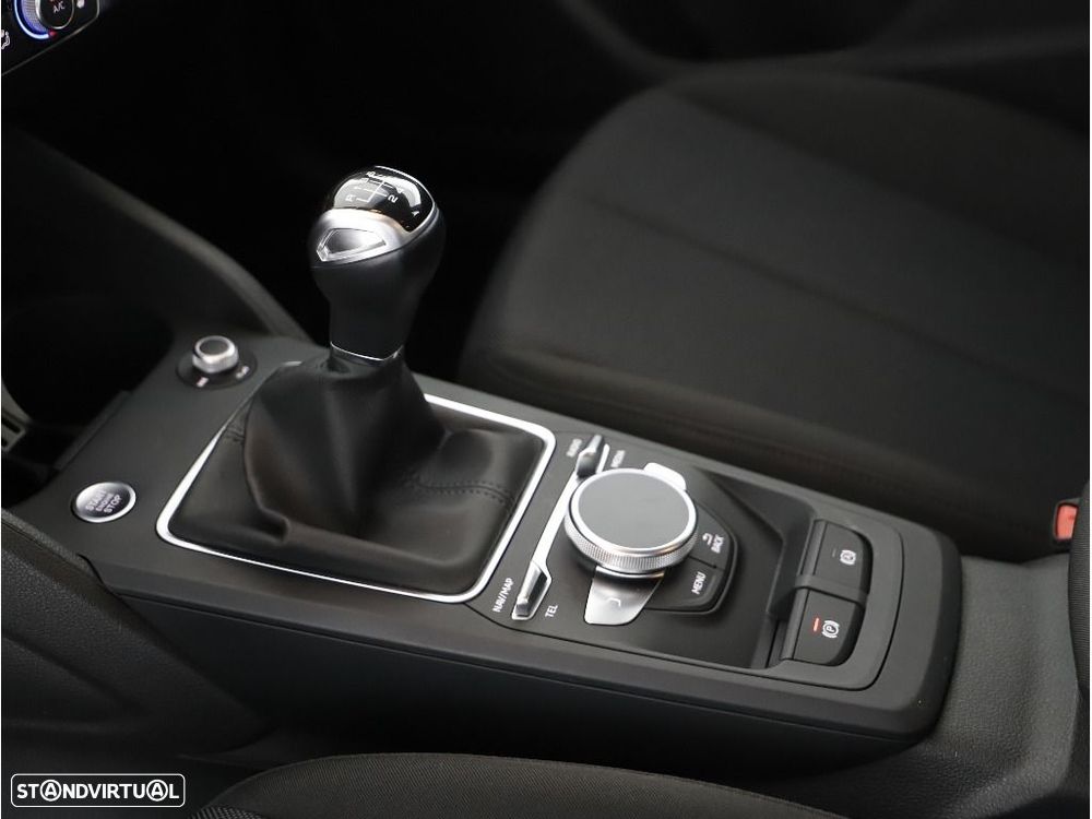 Audi Q2 30 TFSI Advanced - 24