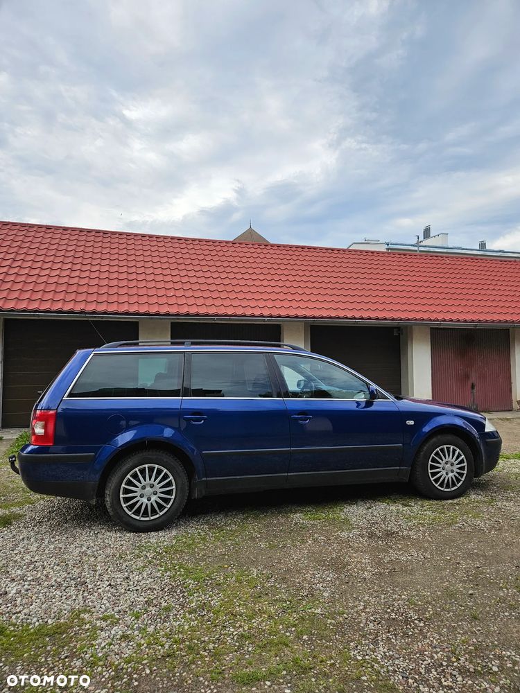 Volkswagen Passat 1.6 - 5
