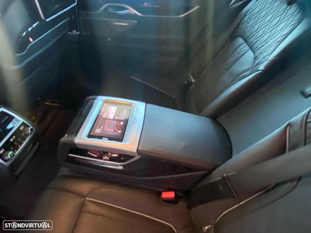 BMW 740 d xDrive Pack M Auto - 8