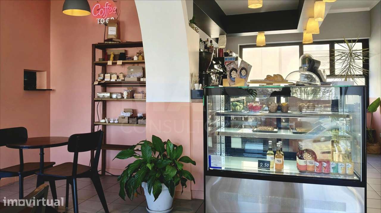 Trespasse | Rest. / Café em Pleno Funcionamento (Centro - Lourinhã) - Grande imagem: 5/26