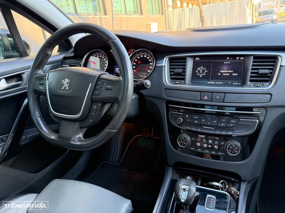 Peugeot 508 RXH 2.0 HDi Hybrid4 Limited Edition 2-Tronic - 28