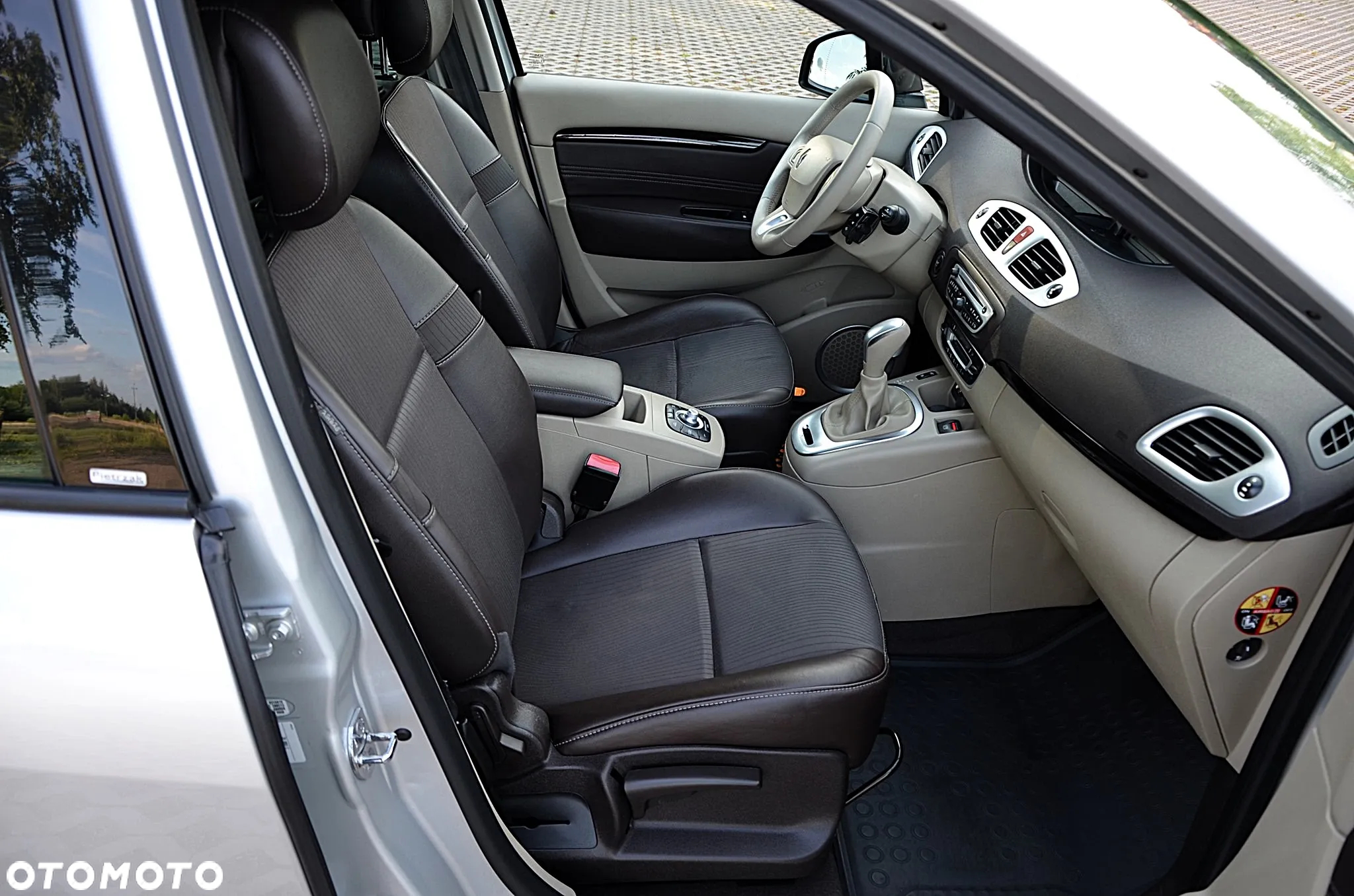 Renault Scenic 2.0 16V Expression - 23