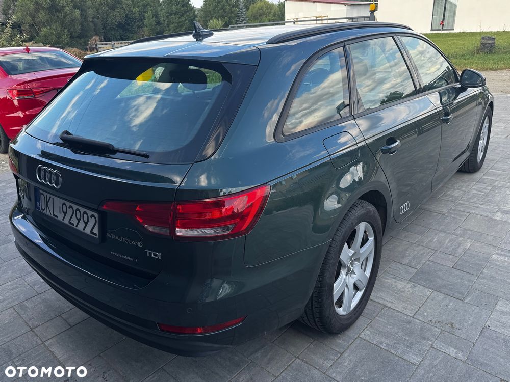 Audi A4 Avant - 4