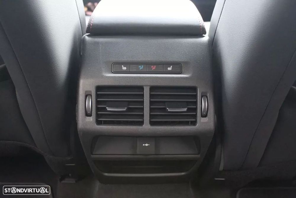 Land Rover Discovery Sport 2.0 Si4 AWD - 52