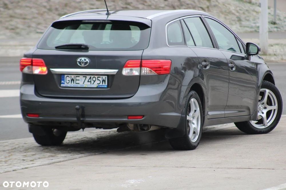 Toyota Avensis 1.6 Business Edition - 36