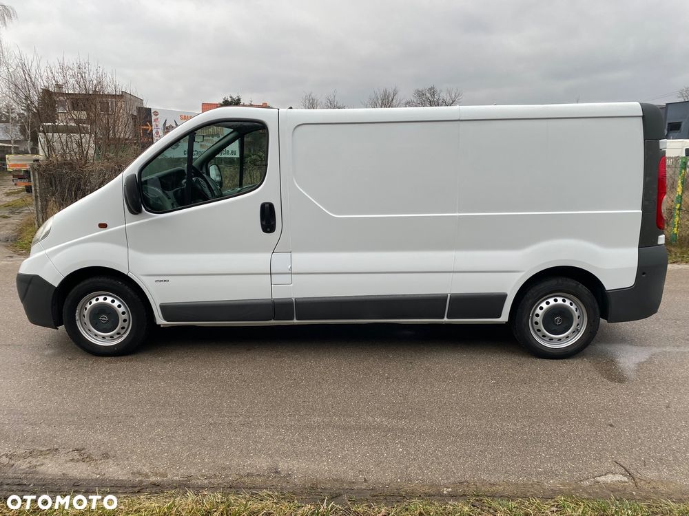 Opel Vivaro - 2