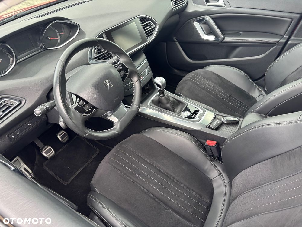 Peugeot 308 BlueHDi FAP 150 Stop&Start GT-Line Edition - 24