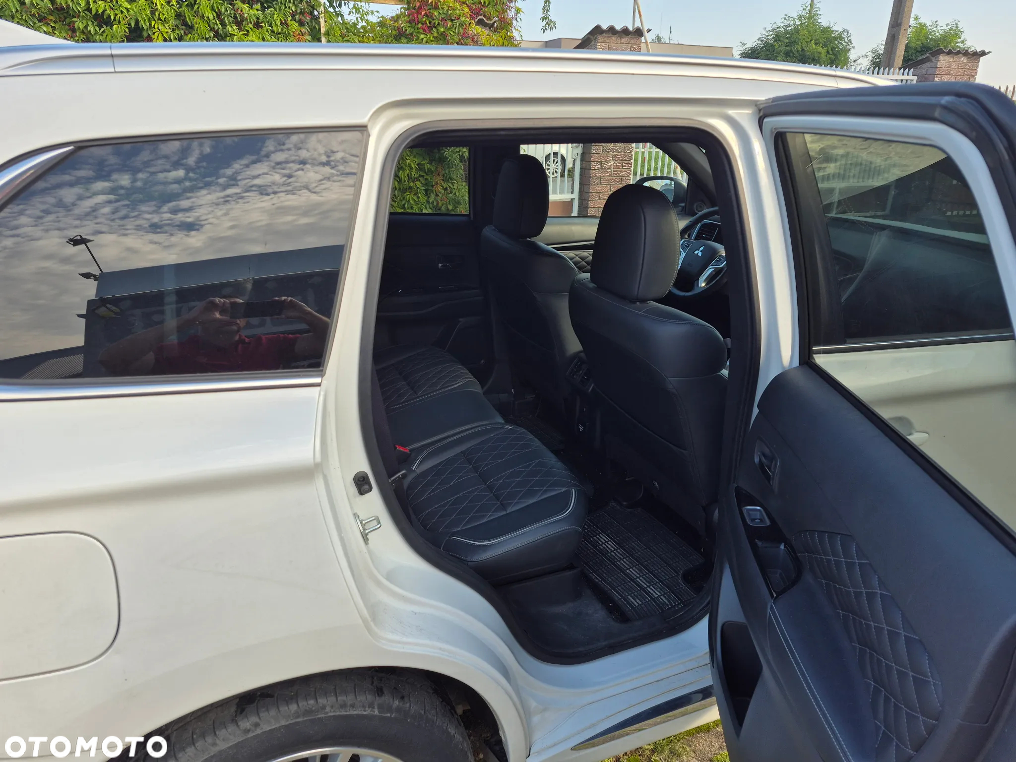 Mitsubishi Outlander 2.4 4WD Plug-In Hybrid Diamant - 10