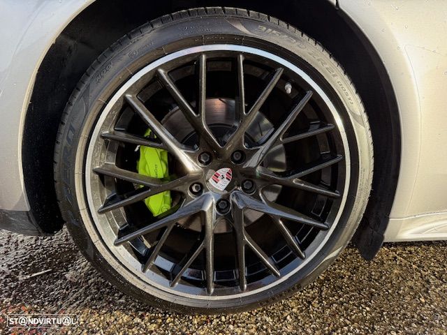 Porsche Panamera Sport Turismo - 13