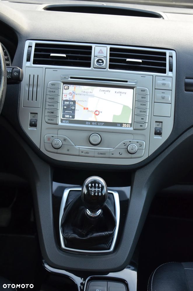 Ford Kuga 2.0 TDCi 4x4 Titanium - 25
