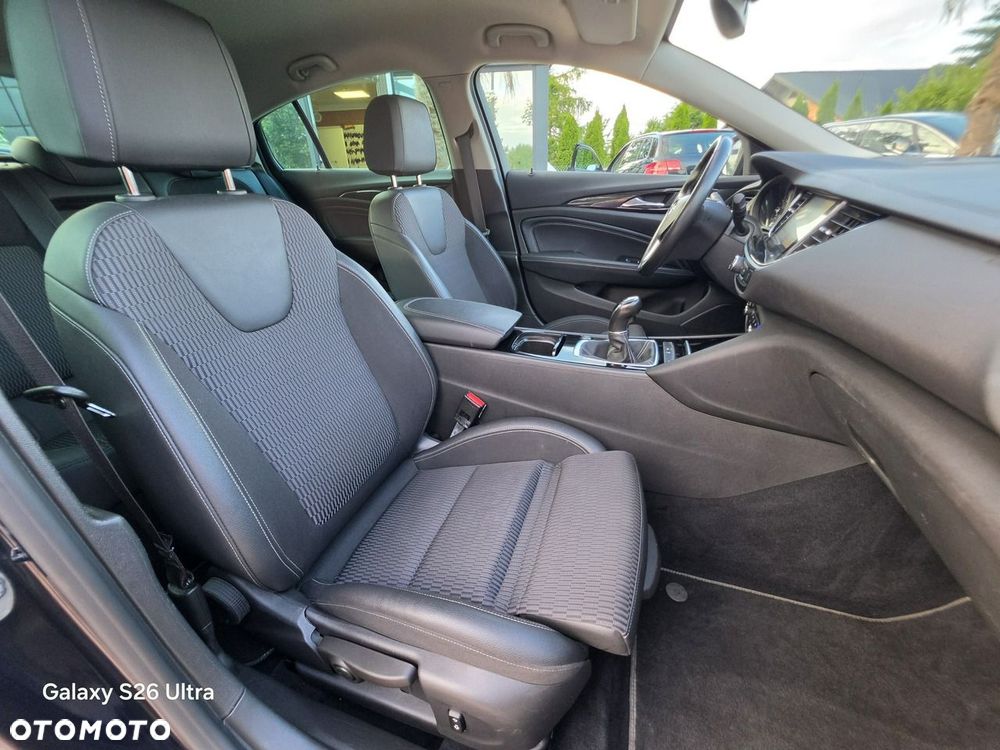 Opel Insignia - 28