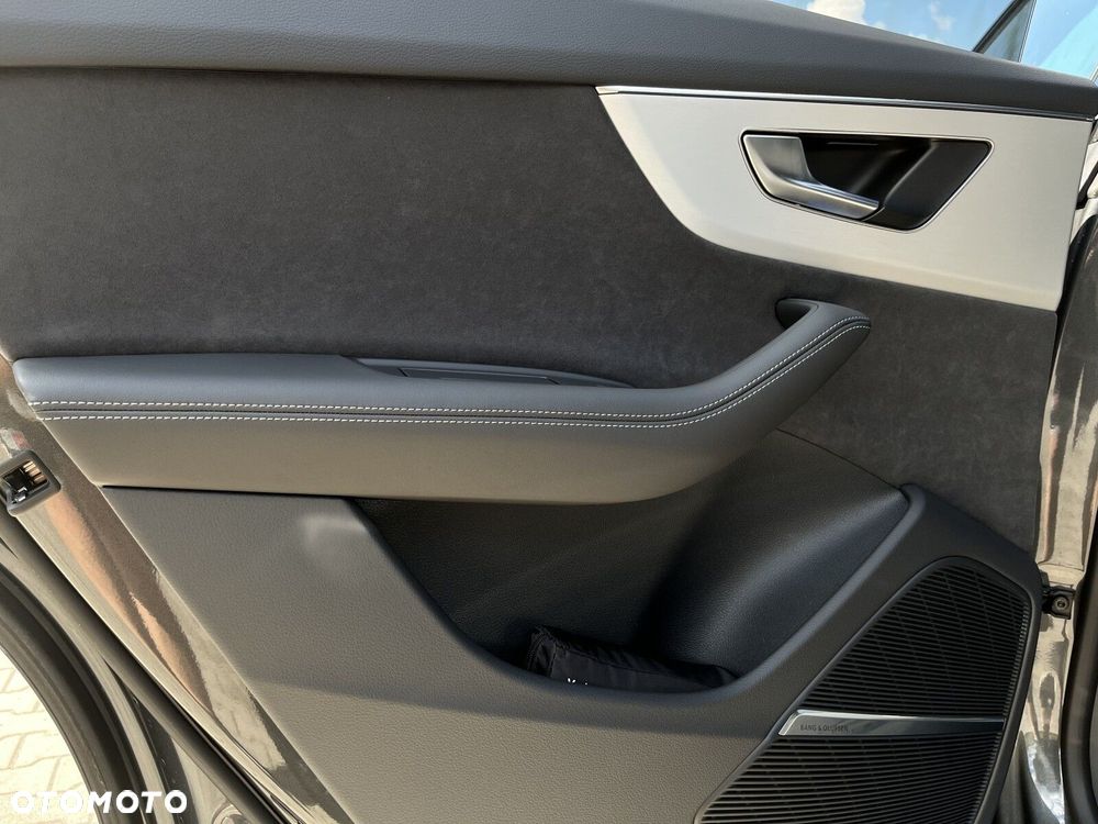 Audi Q8 50 TDI mHEV Quattro Tiptronic - 16