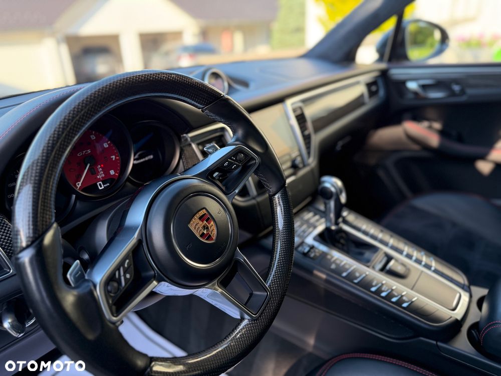 Porsche Macan - 8