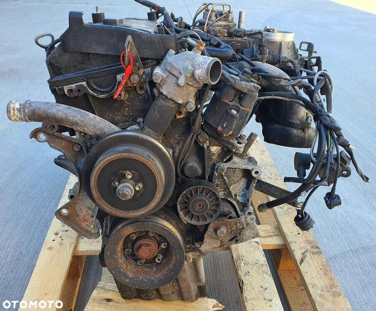 SILNIK KOMPLETNY 102962 MERCEDES W201 190 2.0 8V B - 1
