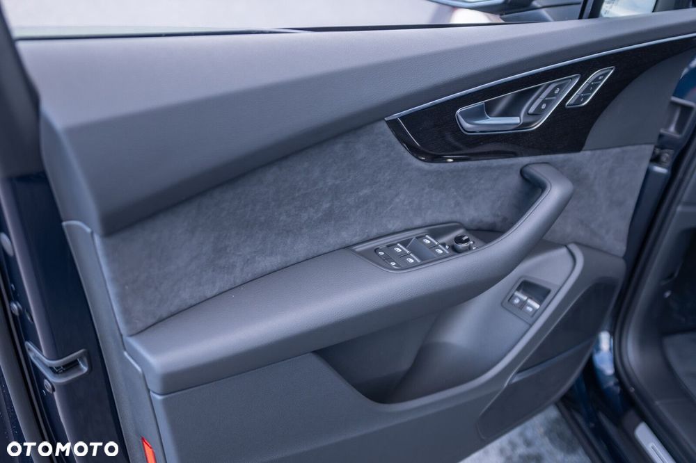 Audi Q7 - 17