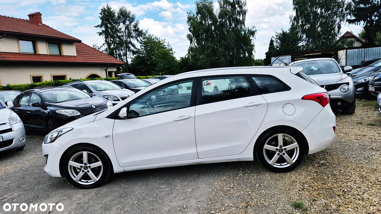 Hyundai i30 1.4 Intro Edition - 22